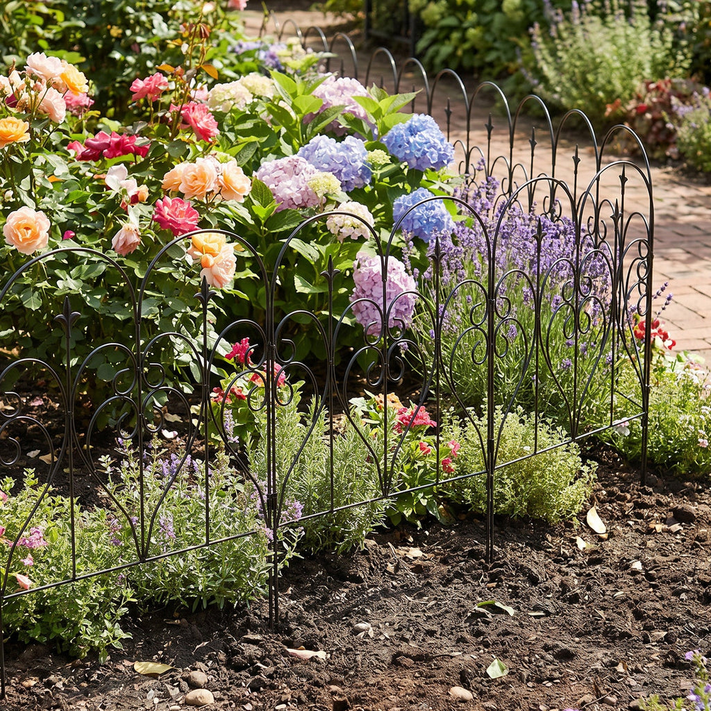 5-Pack Decorative Metal Garden Fence Panels