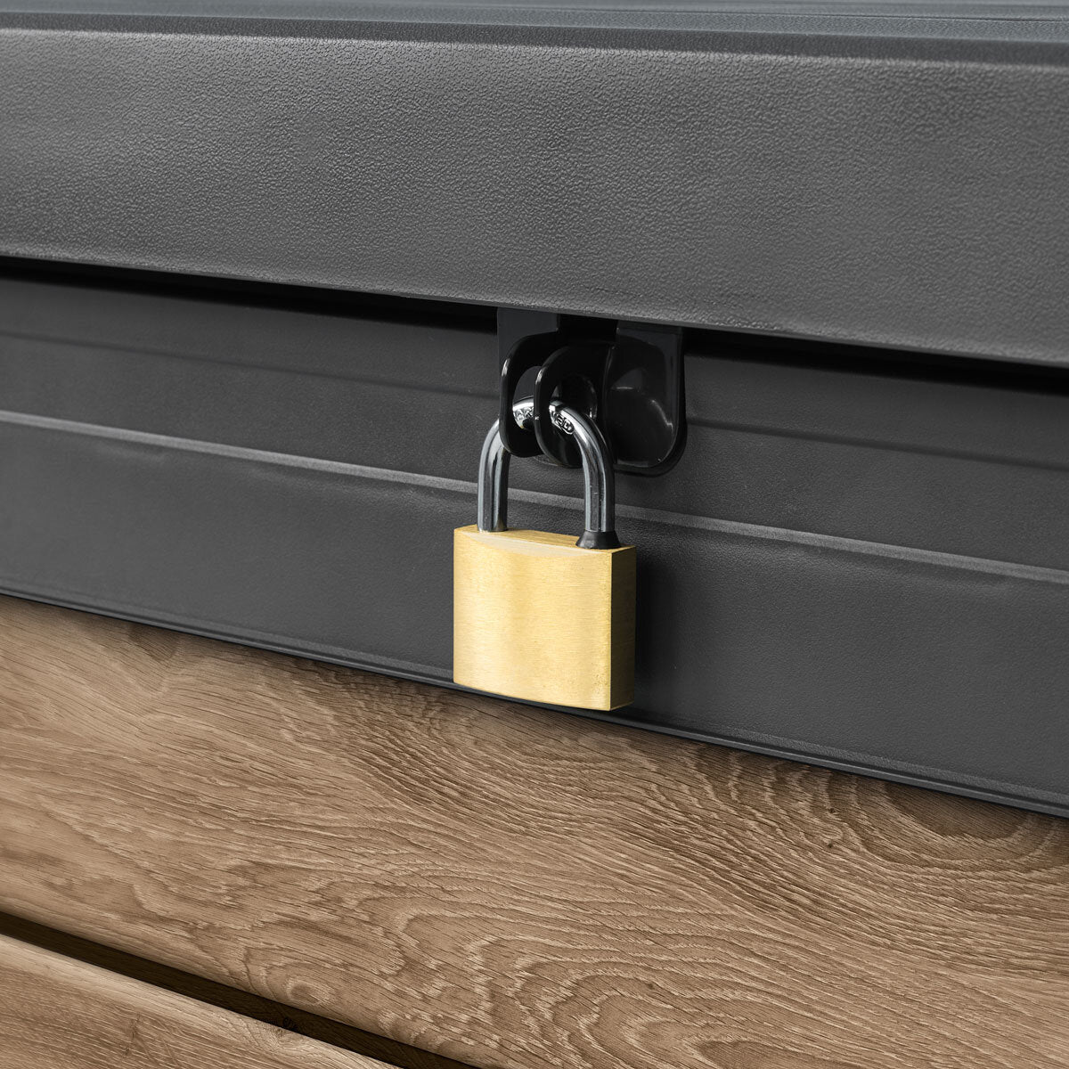 Keter Ashwood 227 Litre (60 Gallon) Storage Bench