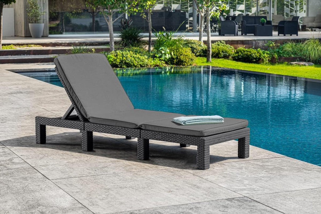 Allibert by Keter" Daytona Deluxe Sun Lounger for Garden, Patio and Balcony with Adjustable Headboard, Grey, including Garden Lounger Cushion, Flat Rattan Look, 195 x 65 x 25.5 cm