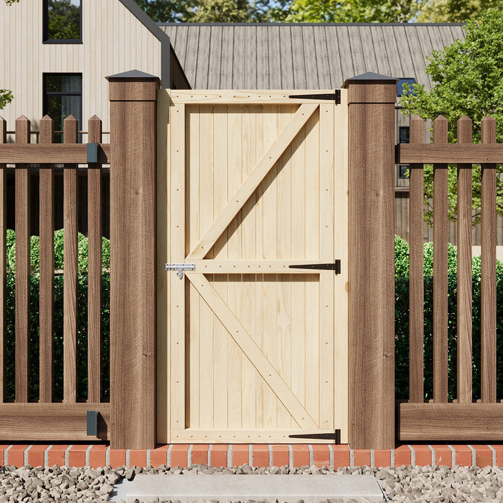 Strong Garden Gate with Latch